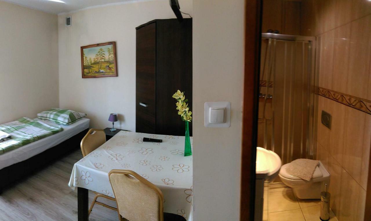Gosciniec W Ogrodzie Daire Brusy Dış mekan fotoğraf